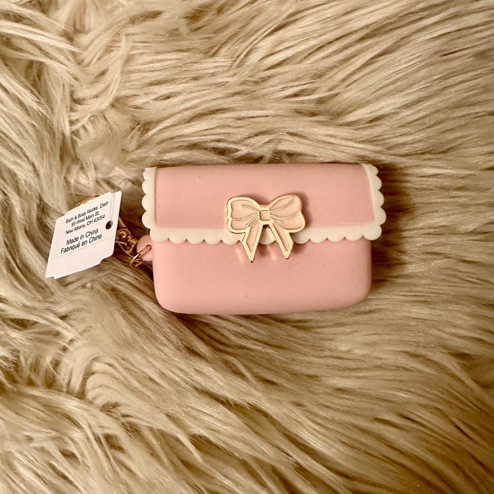 Bow Bath and Body Hand Sanitizer Holder